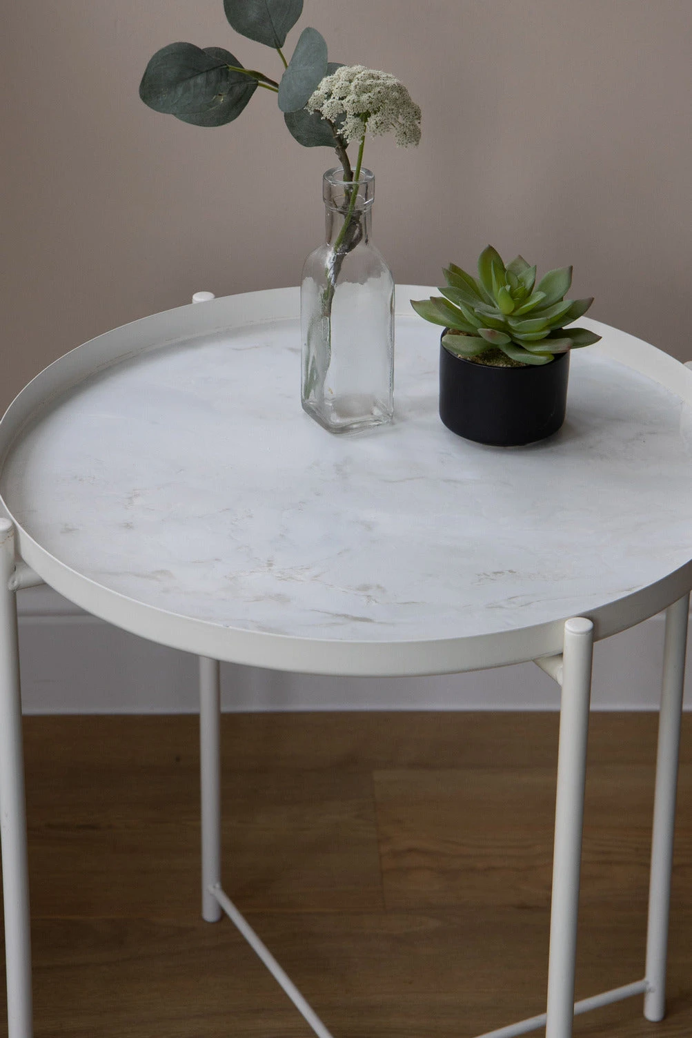 Romeo Contact Paper - Matte White(Romeo contact paper matte white d 200 3249) D-c-fix Romeo Contact Paper - Matte White(Romeo Contact Paper Matte White D 200 3249) -Astek | Home Sales 200 3249 romeo matte white ROMEOMATTEWHITE install d6f8b15e 81a4 4dc5 a76c 137cb4650b7c