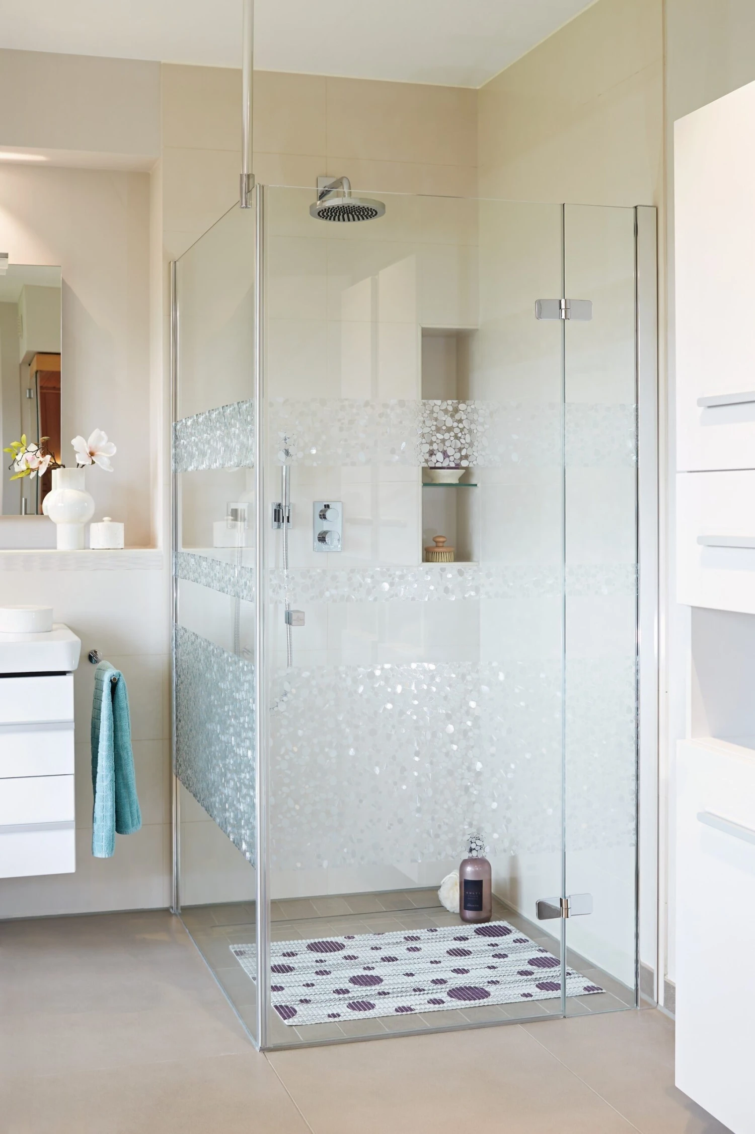 Static - Hope Window Film(Static hope window film d 241 0001) D-c-fix Static - Hope Window Film(Static Hope Window Film D 241 0001) -Astek | Home Sales 241 0001 install a2b445c9 0ddb 45e9 a7a1 8ce51b1ca345 scaled